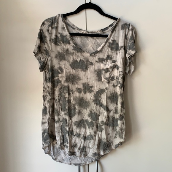 T-Shirt - Picture 1 of 2